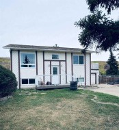 7421 98B Street  Peace River, AB T8S 1B5