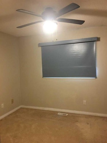 7421 98B Street, Peace River, AB - Indoor Photo Showing Other Room