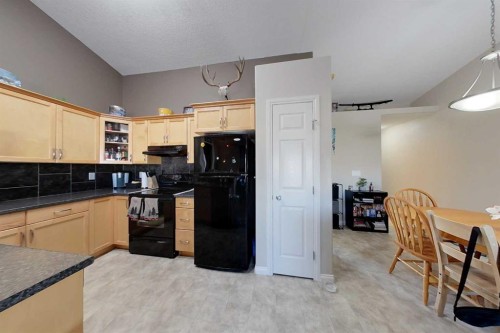 12026 102A Street, Grande Prairie, AB - Indoor Photo Showing Kitchen