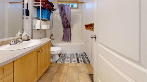 8810 90 Street, Grande Prairie, AB - Indoor Photo Showing Bathroom