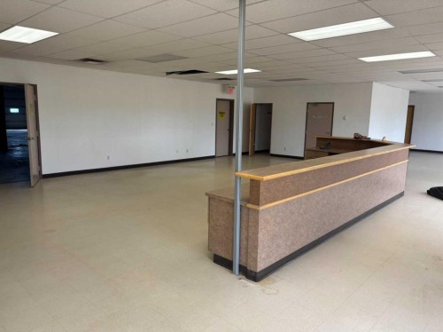 Sw-1-84-22-W5Th Hwy 743, Peace River, AB 