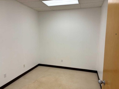 Sw-1-84-22-W5Th Hwy 743, Peace River, AB 