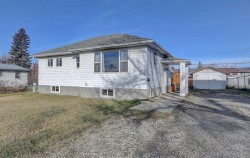 10132 112 Avenue  Grande Prairie, AB T8V 1V7