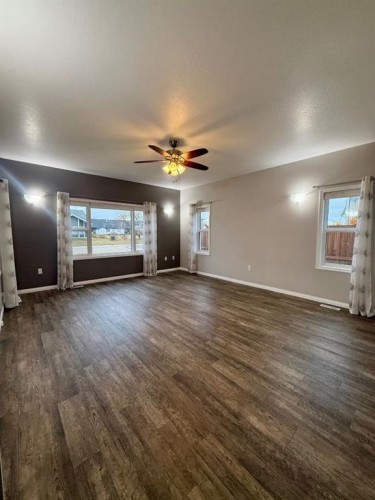 9005 Forest St, La Crete, AB - Indoor Photo Showing Other Room