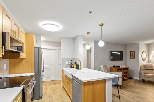 119-9124 96 Avenue, Grande Prairie, AB - Indoor Photo Showing Kitchen