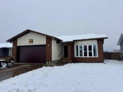 10408 106 Avenue  Fairview, AB T0H 1L0
