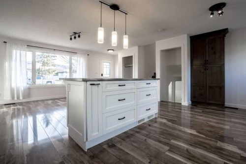 8126 95 St, Peace River, AB - Indoor Photo Showing Other Room