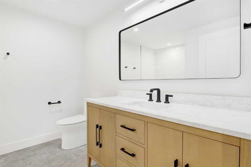 7938 Willow Grove Way, Rural Grande Prairie No. 1, County Of, AB - Indoor Photo Showing Bathroom