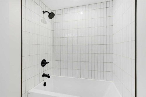 7938 Willow Grove Way, Rural Grande Prairie No. 1, County Of, AB - Indoor Photo Showing Bathroom