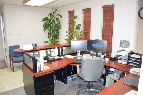 9910 97 Avenue, Peace River, AB 