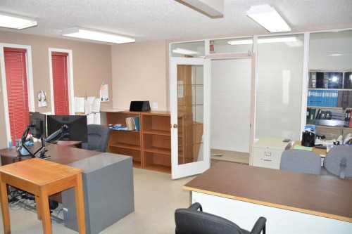 9910 97 Avenue, Peace River, AB 