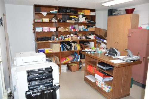 9910 97 Avenue, Peace River, AB 