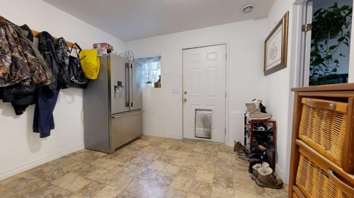 9105 109 Avenue, Grande Prairie, AB - Indoor Photo Showing Other Room