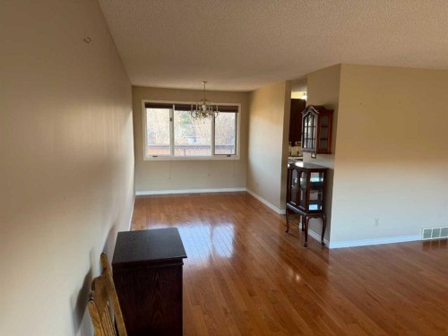 7305 96 Street, Peace River, AB - Indoor Photo Showing Other Room