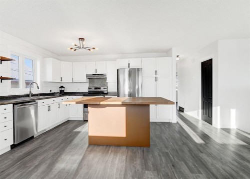 11228 107 Avenue, Fairview, AB - Indoor Photo Showing Kitchen
