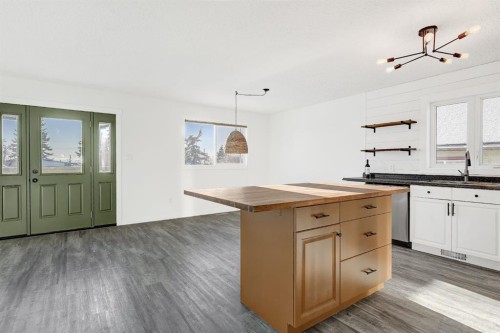 11228 107 Avenue, Fairview, AB - Indoor Photo Showing Kitchen