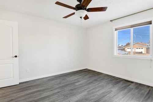 11228 107 Avenue, Fairview, AB - Indoor Photo Showing Other Room