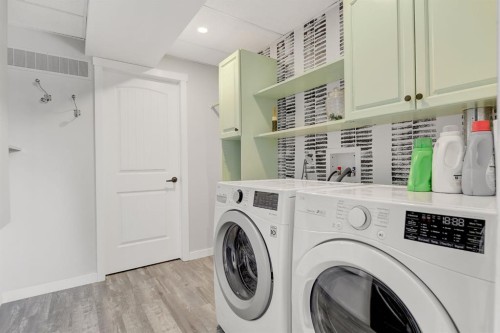 11228 107 Avenue, Fairview, AB - Indoor Photo Showing Laundry Room