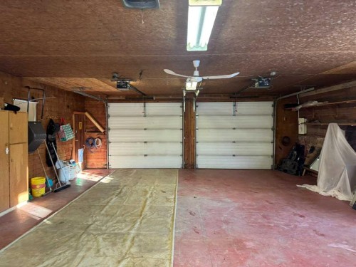 241023 Hwy 2, Rural Peace No. 135, M.D. Of, AB - Indoor Photo Showing Garage