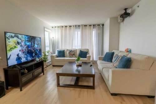 401-9120 96 Avenue, Grande Prairie, AB - Indoor Photo Showing Living Room