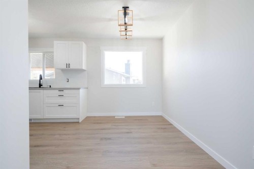 8001 Poplar Drive, Grande Prairie, AB - Indoor