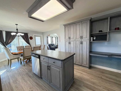 829 Cherry Street, Beaverlodge, AB - Indoor Photo Showing Kitchen