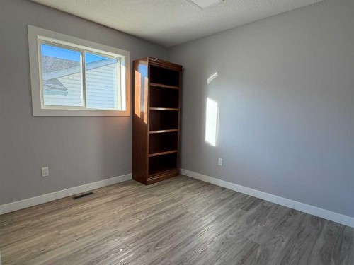 829 Cherry Street, Beaverlodge, AB - Indoor