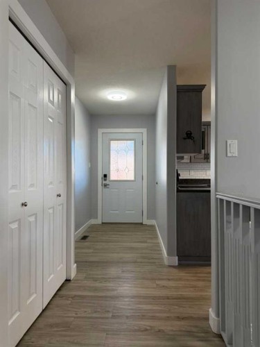 829 Cherry Street, Beaverlodge, AB - Indoor Photo Showing Other Room