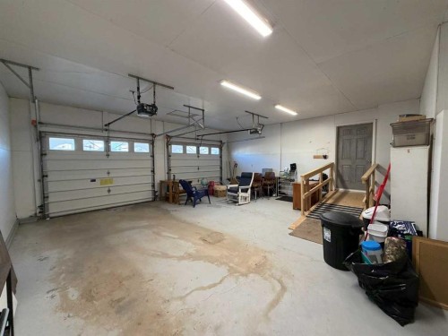 829 Cherry Street, Beaverlodge, AB - Indoor Photo Showing Garage