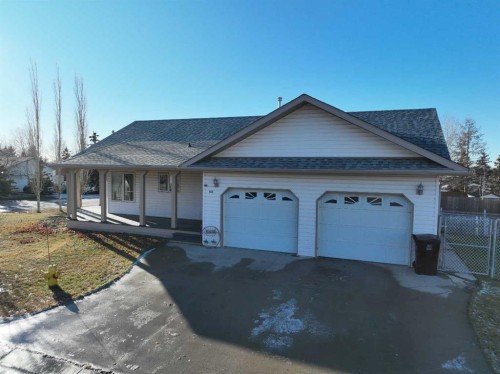 829 Cherry Street, Beaverlodge, AB - Outdoor