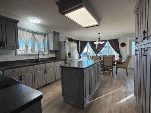 829 Cherry Street, Beaverlodge, AB - Indoor Photo Showing Kitchen