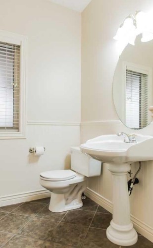 12013 Cygnet Boulevard, Grande Prairie, AB - Indoor Photo Showing Bathroom