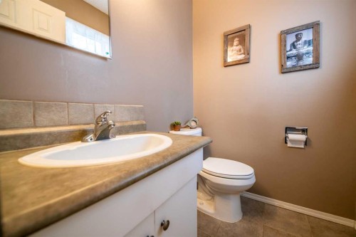 11822 96 Street, Grande Prairie, AB - Indoor Photo Showing Bathroom