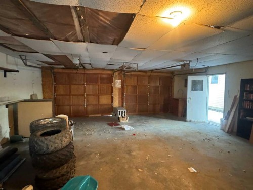 834077 Range Road 233, Rural Peace No. 135, M.D. Of, AB - Indoor Photo Showing Garage