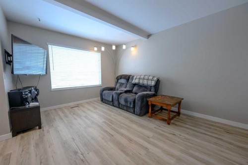 7204 105 Street, Grande Prairie, AB - Indoor