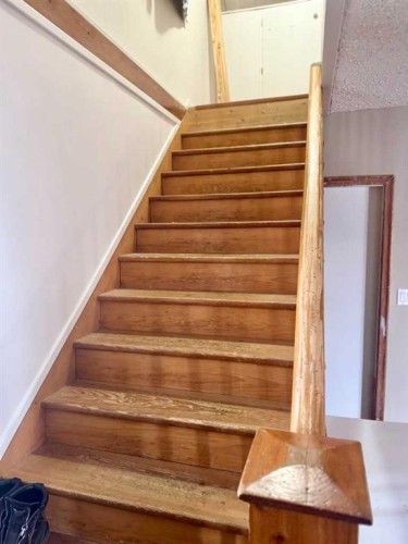 5104 Cote Ave, Donnelly, AB - Indoor Photo Showing Other Room