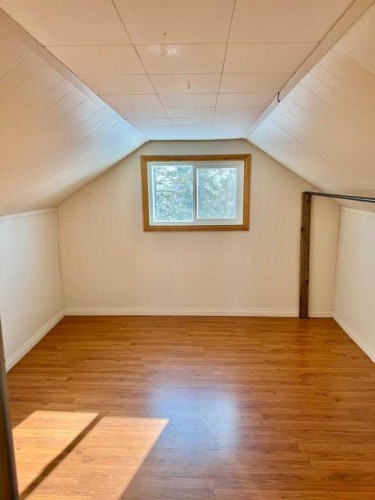 5104 Cote Ave, Donnelly, AB - Indoor Photo Showing Other Room