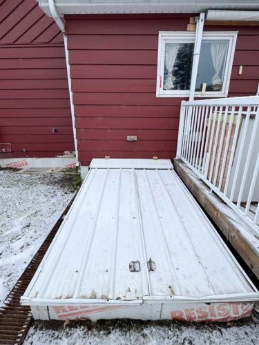 5104 Cote Ave, Donnelly, AB - Outdoor With Exterior