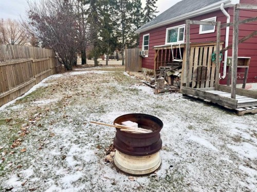 5104 Cote Ave, Donnelly, AB - Outdoor