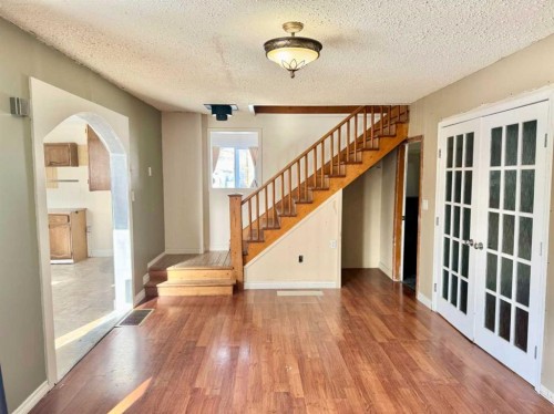 5104 Cote Ave, Donnelly, AB - Indoor Photo Showing Other Room