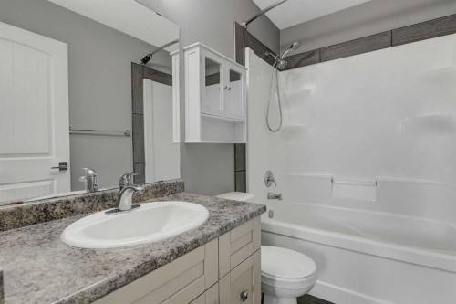 9413 88A Street, Grande Prairie, AB - Indoor Photo Showing Bathroom