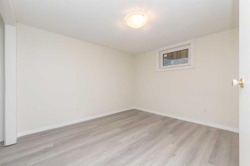 9851 80 Avenue, Grande Prairie, AB - Indoor Photo Showing Other Room