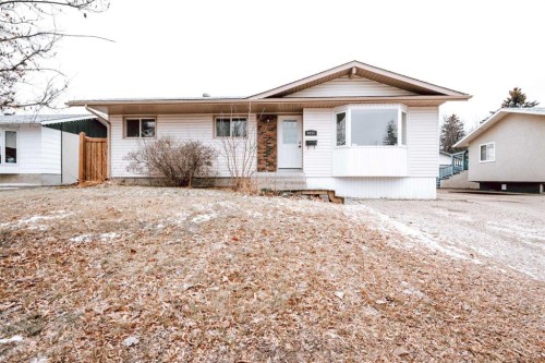 9851 80 Avenue, Grande Prairie, AB - Outdoor