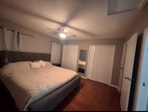 8210 104 Avenue, Peace River, AB - Indoor Photo Showing Bedroom