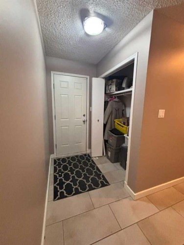 8210 104 Avenue, Peace River, AB - Indoor Photo Showing Other Room
