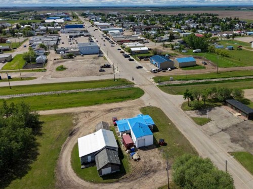 8 Railway Avenue Ne, Falher, AB 