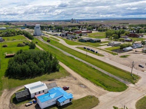 8 Railway Avenue Ne, Falher, AB 