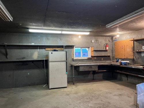 9405 108 Avenue, Grande Prairie, AB - Indoor Photo Showing Garage