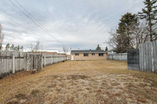 4614 52 Avenue, Valleyview, AB - Outdoor