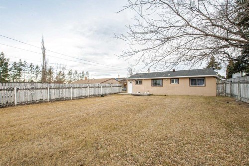 4614 52 Avenue, Valleyview, AB - Outdoor